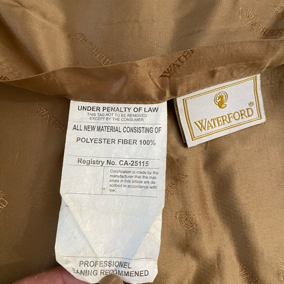 Waterford set of 2 Accent Pillow case Tapestry Rust Gold & Green 23.5 X 19.5” - Picture 6 of 12